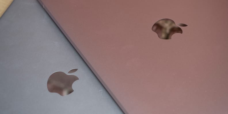 MacBook Shiny Apple Logo