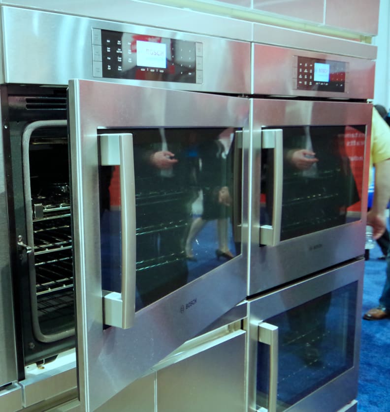 Hands On With The Bosch Benchmark Wall Oven Reviewed - Wall Ovens That Open Sideways Hands On With The Bosch Benchmark Wall Oven Reviewed - Wall Ovens That Open Sideways