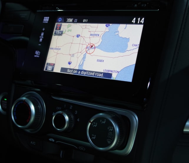 Fit-Infotainment-4.jpg