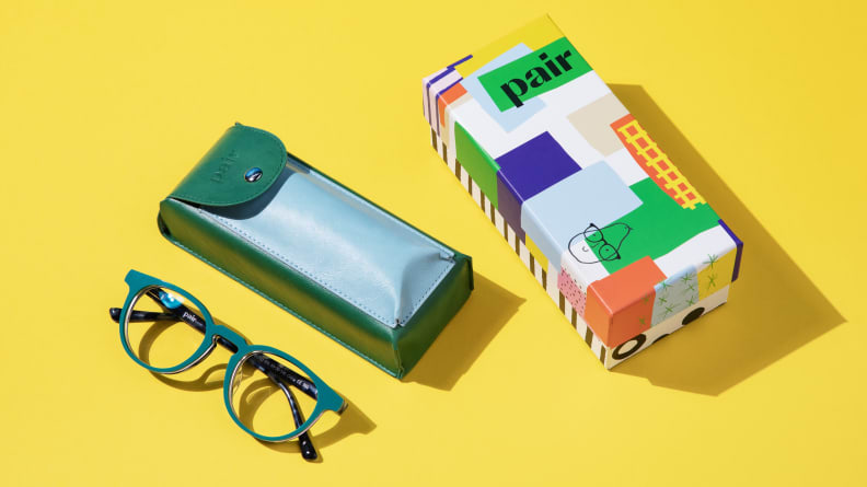 Pair Eyewear: Customizable Glasses and Sunglasses