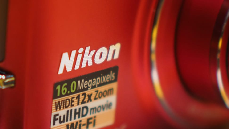 Nikon Coolpix S6800 First Impressions Review - Reviewed