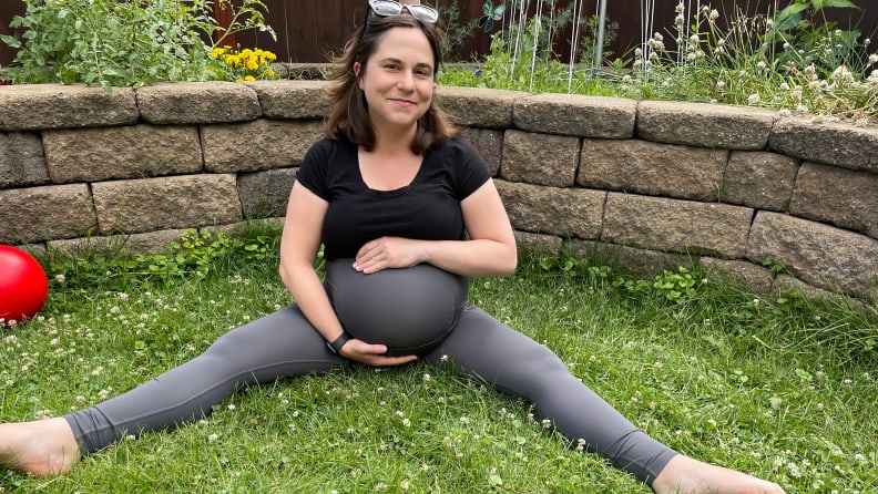 Are Fancy Pregnancy Leggings Worth It? We review Glowe. – A Child