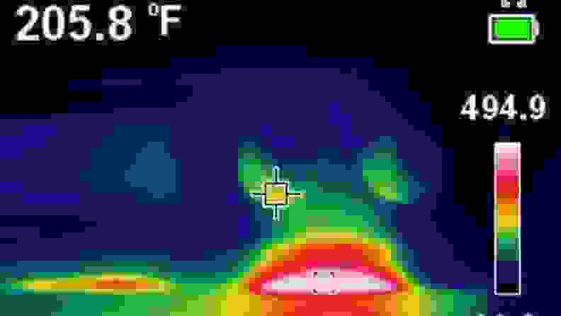 Thermal image of the Hisense range, showing the heat radiating to rear controls