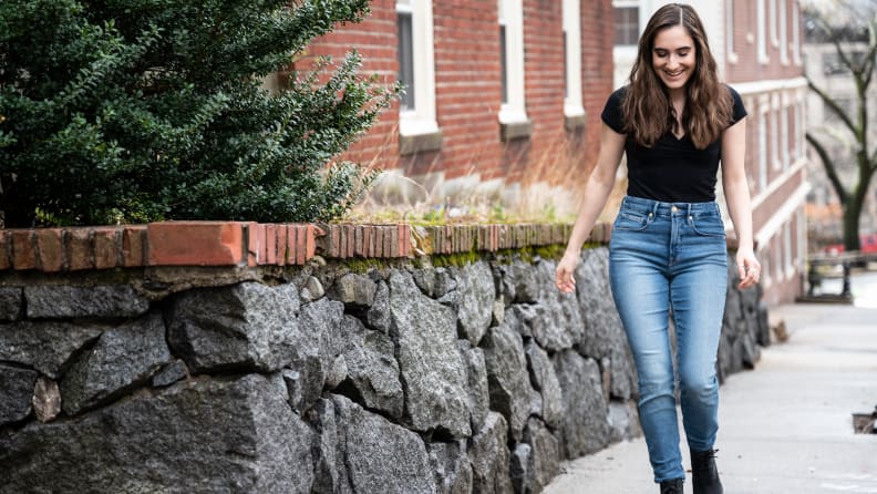 Good American Jeans Review: Stretchy Jeans That Help Shape Your Figure