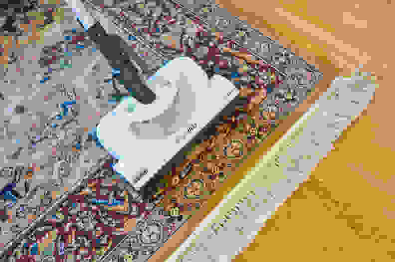 Simple trick to vacuum rugs