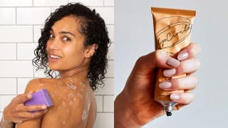 左边:一个人把一块紫色香皂举到肩膀上，给自己洗澡。右边:一只手在挤压一管面部磨砂膏。
