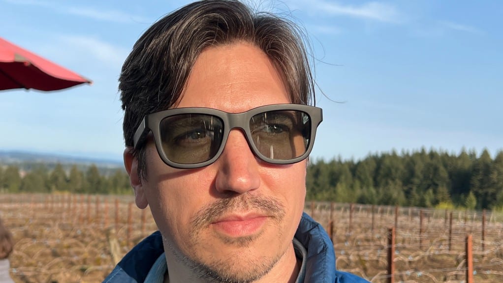 These sunglasses let you change the tint on demand