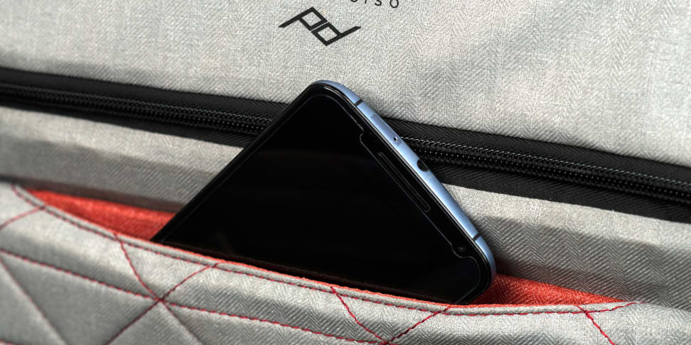 Smartphone pocket