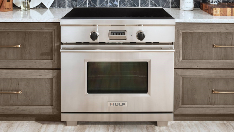 Luxury Ovens: Wolf Induction