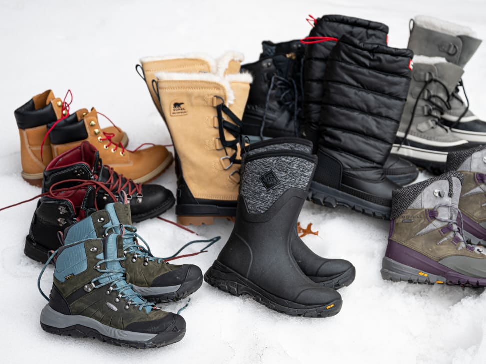 lace up logo snow boots