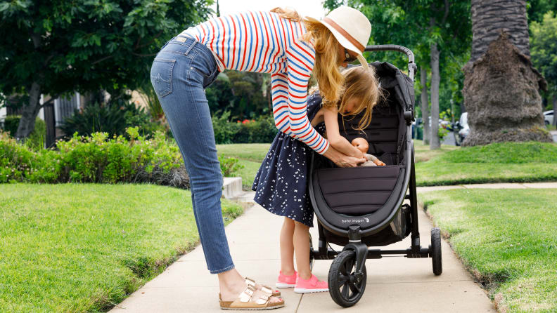 mom and child with City Mini GT2 stroller