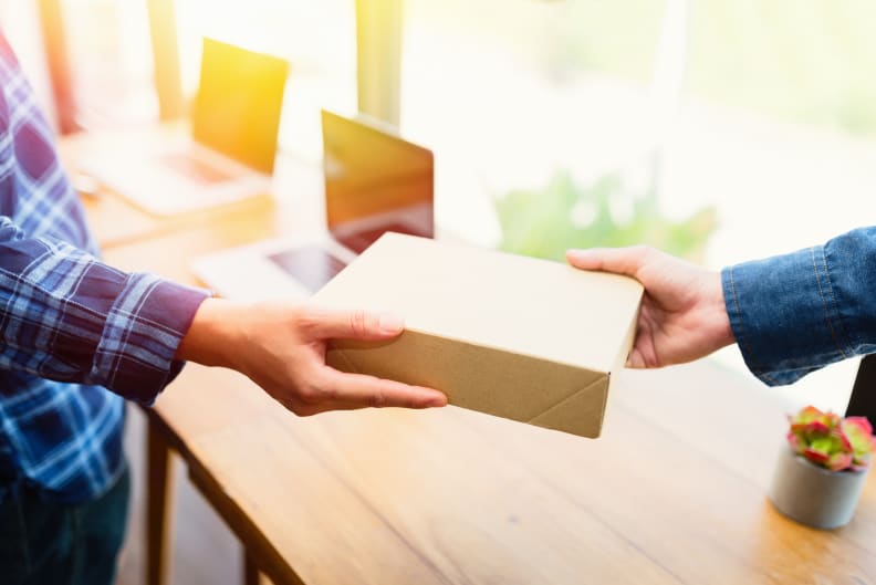 Picking-up-package