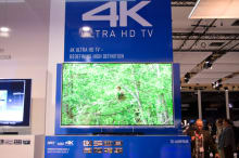 Smart VIERA TX-L65WT600.jpg