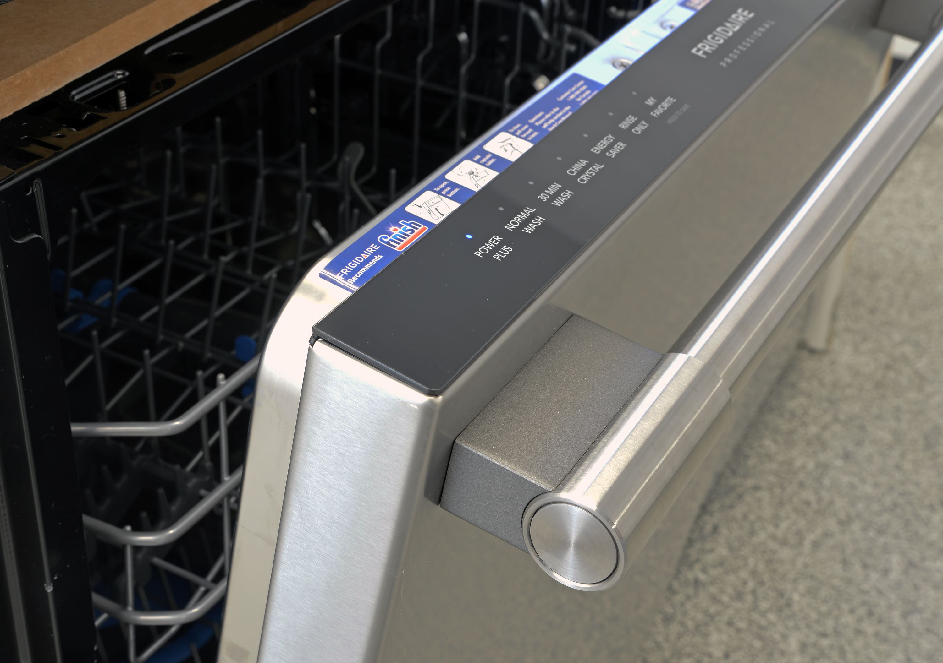 Frigidaire Professional FPID2497RF Dishwasher Review