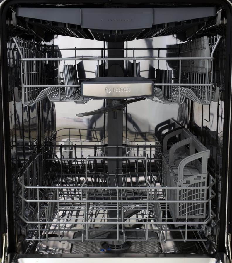 Bosch SHP65TL5UC interior shot