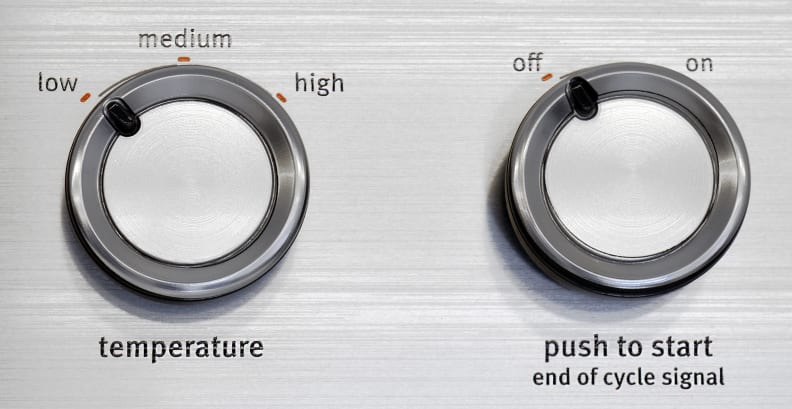 The ability to choose from three different temperature settings is the only control you have over the Maytag Centennial MEDC215EW's cycles.