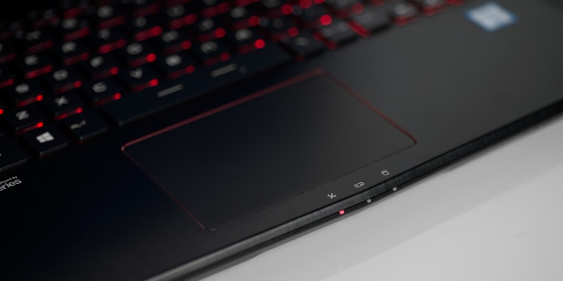 MSI GS40 Phantom Trackpad