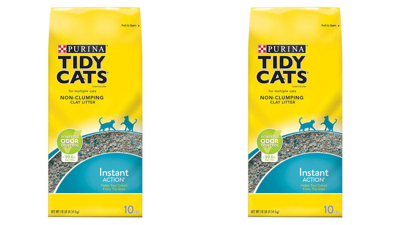 This Purina Tidy Cats Non-Clumping Cat Litter is a great car essential for emergencies.