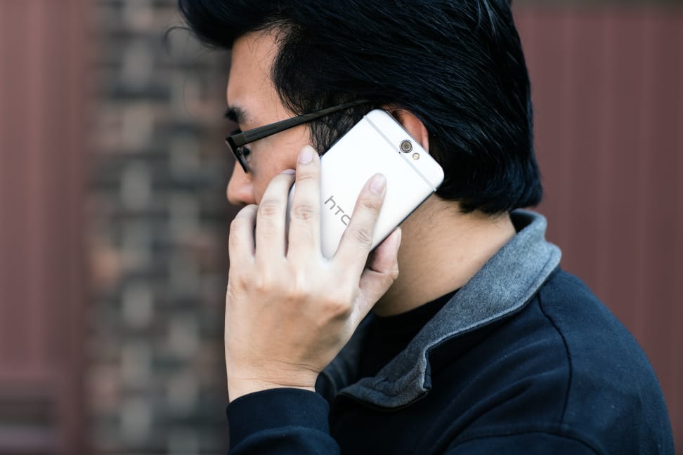 htc-one-a9-held