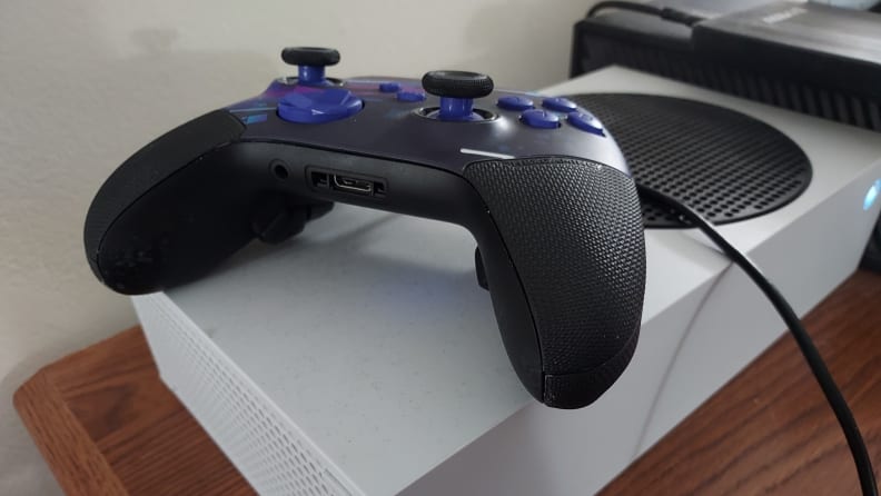 Close-up photo of the HexGaming Ultra X Controller.