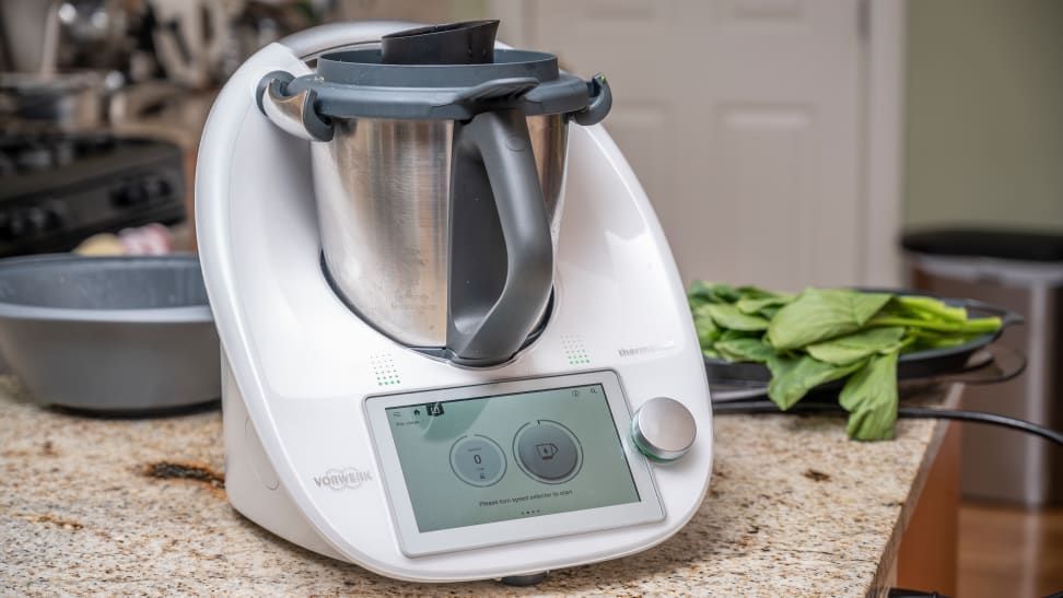 Thermomix TM6评论：可以更换22个设备的一体化烹饪小工具。新万博新用户注册