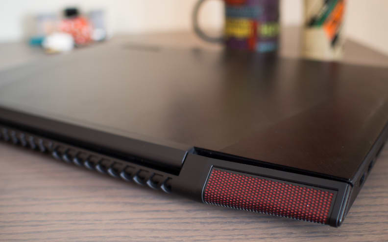 Lenovo IdeaPad Y700 Rear Vents