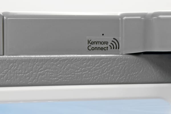 Kenmore Connect allows you to send error information via a smartphone app to streamline any repairs you might need to conduct on your Kenmore Elite 74033.