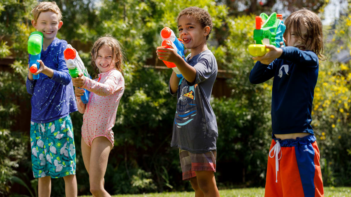 SPYRA TWO Water Gun Review. Probably The Best Water Gun in the World! 