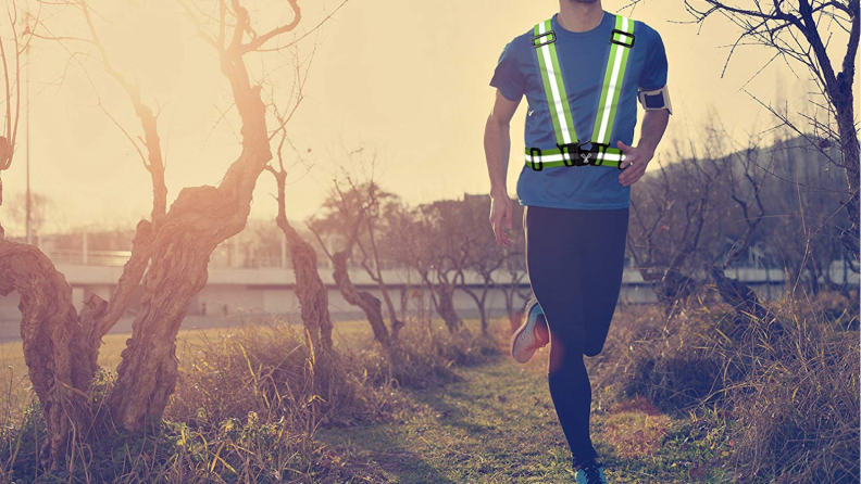 Best gifts for runners 2018 VIZ reflective vest