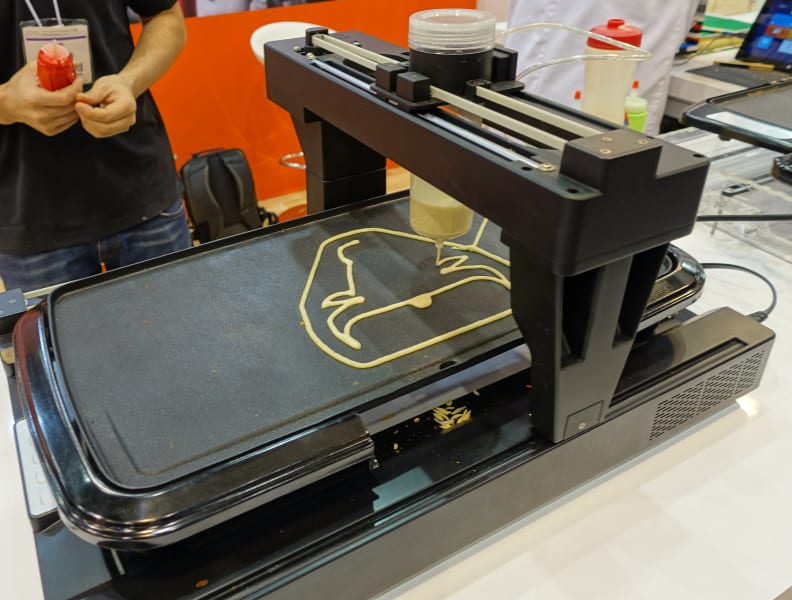 New PancakeBot printing a pancake