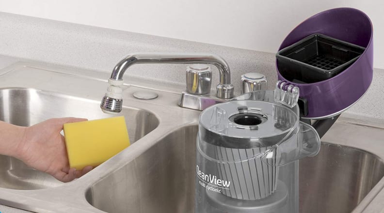 Cleaning filter of bagless vacuum