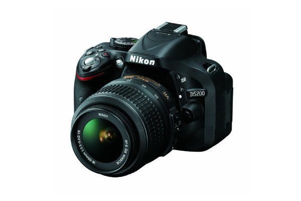 Nikon D5200 On Sale At Best Buy Reviewed