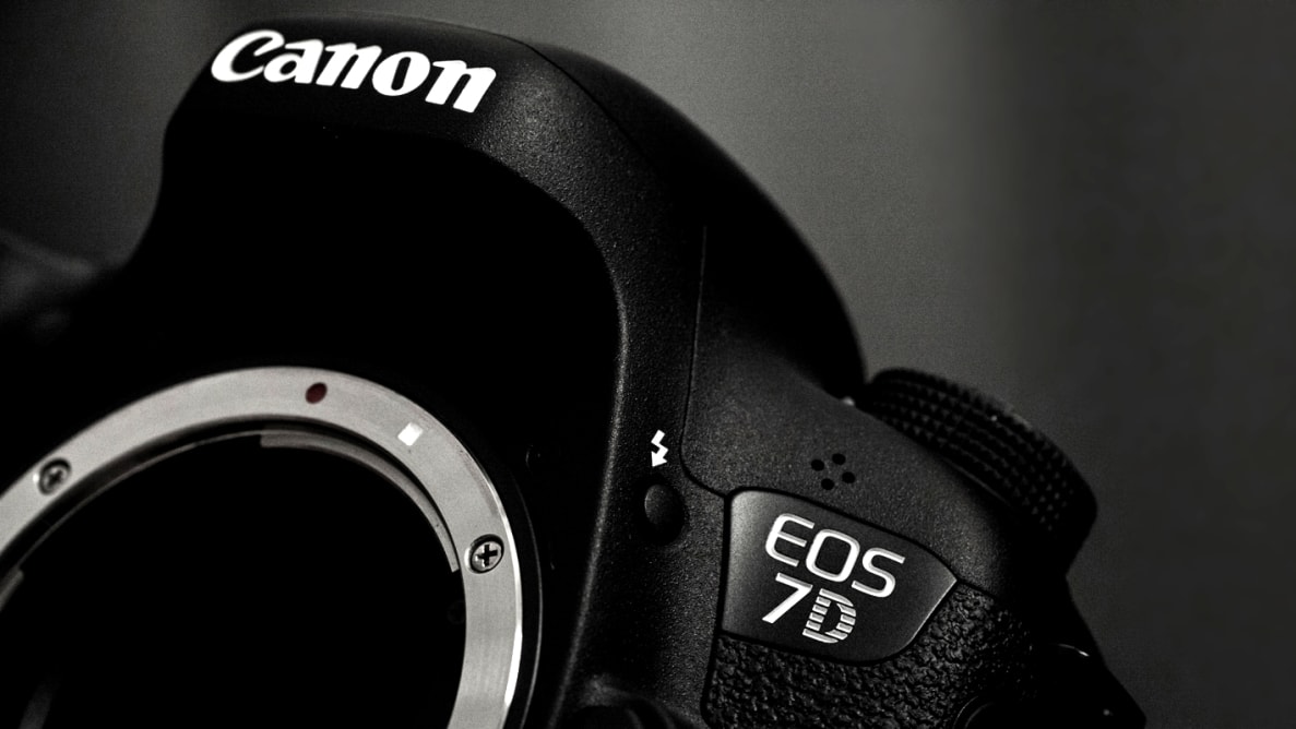 Canon 7D Mark II Digital Camera Review - Reviewed