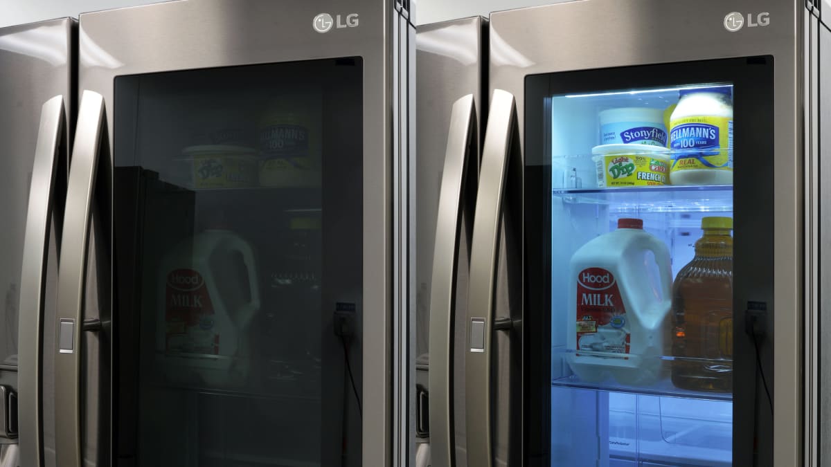 LG Smart InstaView Refrigerator Features Voice Control, webOS and Remote  Viewing Capabilities