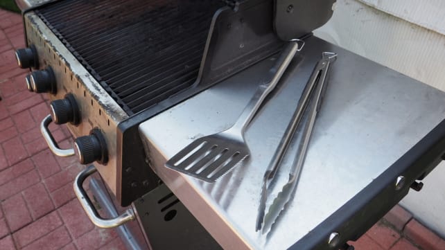 Best Gifts for Dad 2018 - OXO Kitchen Grilling Tongs