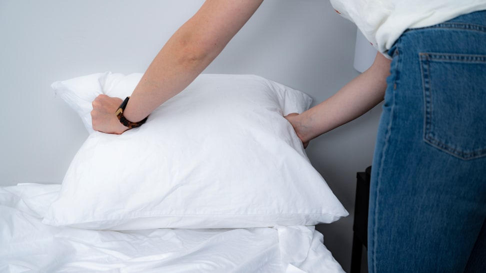 Top 11 Best Pillows for Sitting Up in Bed