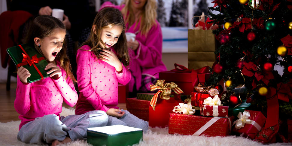 Taking photos on Christmas morning? Follow these easy tips to get the best shots possible.