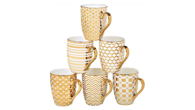 Certified International Gold Mug Set