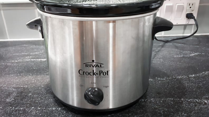 Best Buy: Crock-pot Round Slow Cooker Stainless Steel 3040-BC