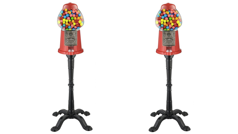 Two images of gumball machine