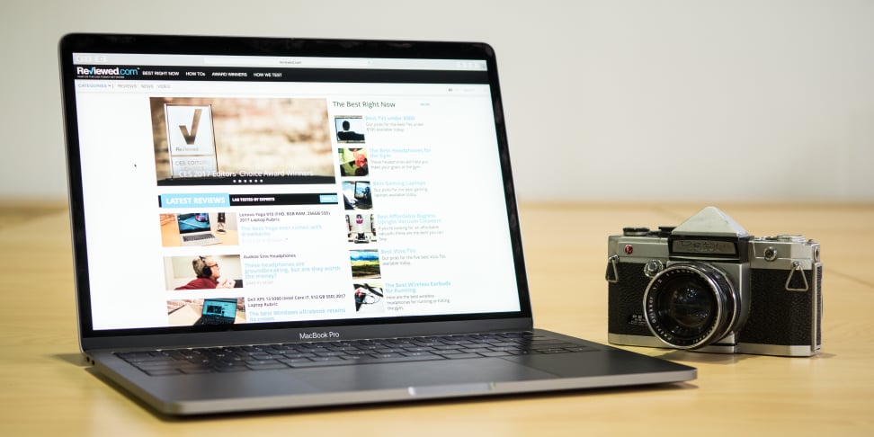 Product Image - Apple Macbook Pro (2016, 13-inch, No Touch Bar)
