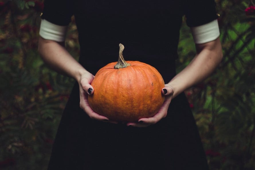 These Halloween decorations are delightfully spooky.