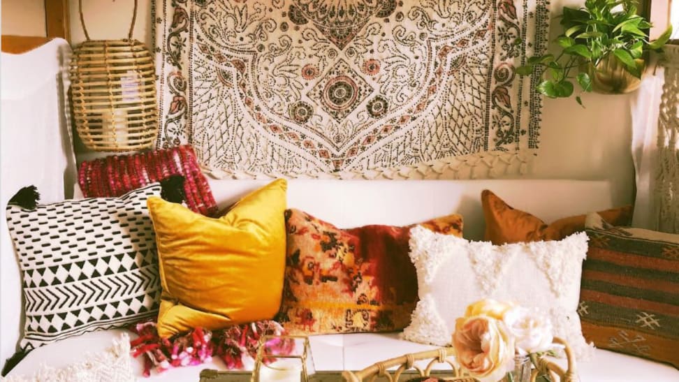 The 10 most insane college dorm decor on Instagram—and how to get the look for less
