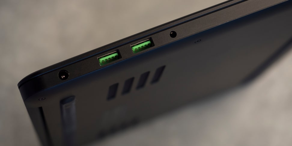 Razer Blade 2016 Left Ports