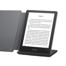 刺激uct image of Kindle Paperwhite Signature Edition Essentials Bundle (Fabric Cover)