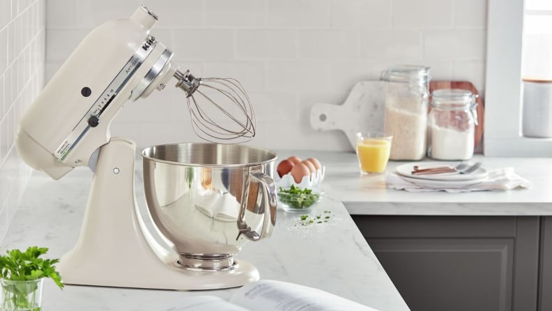 Unboxing and reviewing Howork Stand mixer 