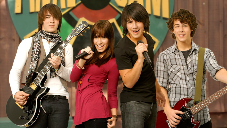 A still from 'Camp Rock' featuring Kevin Jonas, Demi Lovato, Joe Jonas and Nick Jonas.