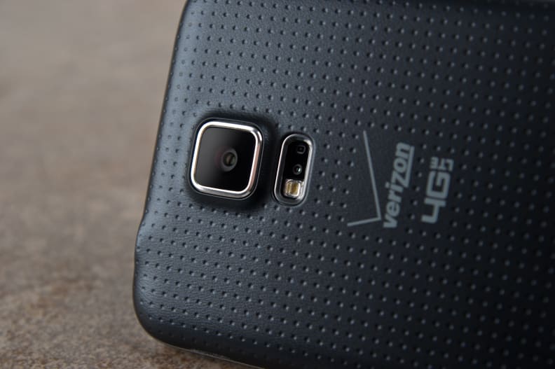 A picture of the Samsung Galaxy S5's camera.