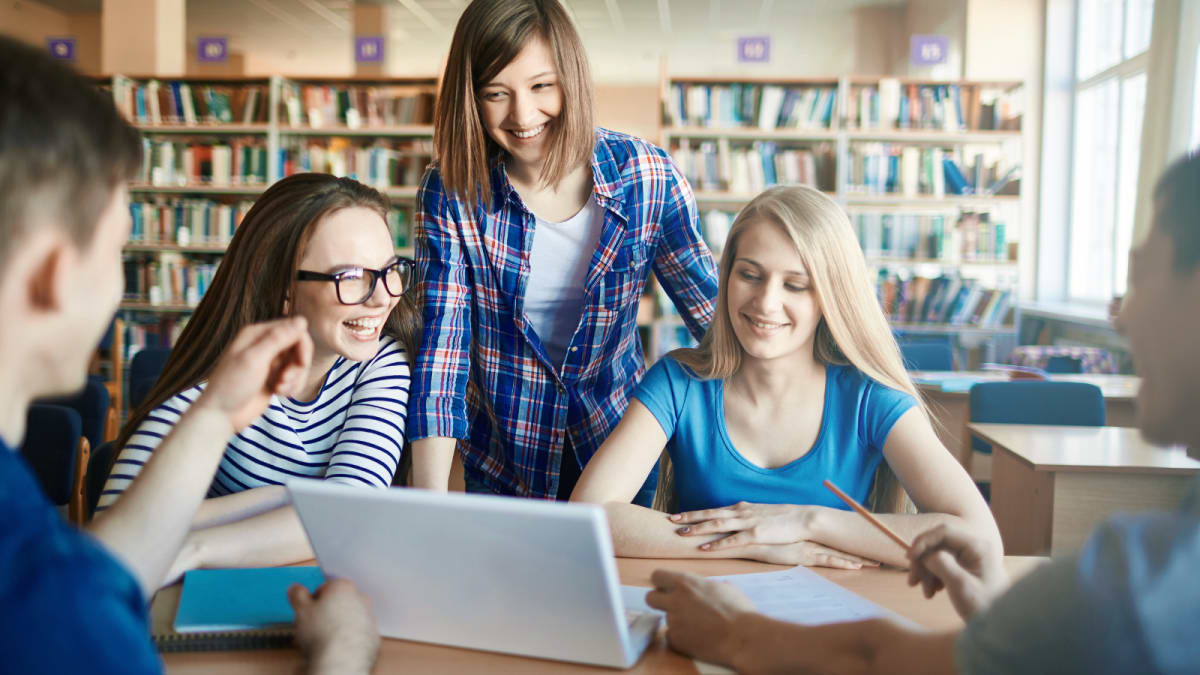 Laptops for high school students shop