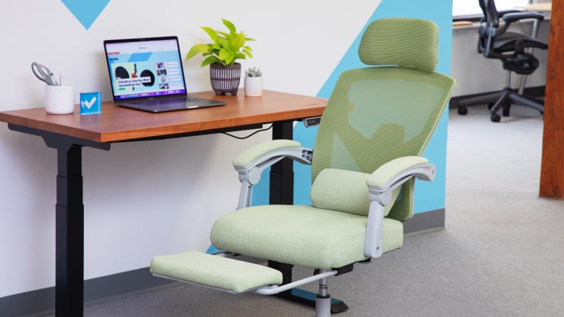 Edx Reclining Office Chair review: A cozy office chair with a